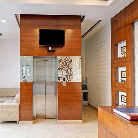 Airport Hotel Goodluck New Delhi Exterior photo