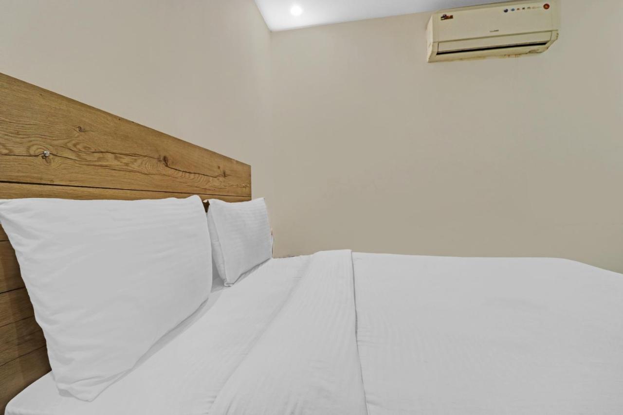 Airport Hotel Goodluck New Delhi Exterior photo