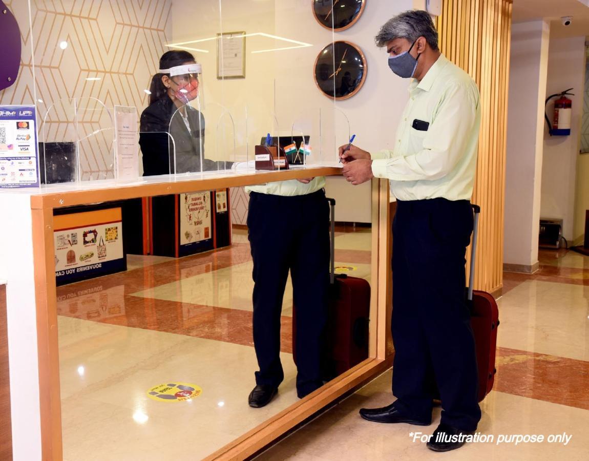 Airport Hotel Goodluck New Delhi Exterior photo