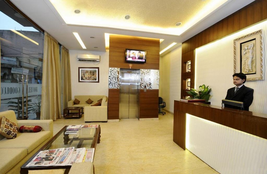 Airport Hotel Goodluck New Delhi Exterior photo